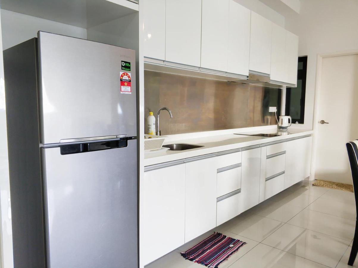 Meridin@Medini#3 Apartman Nusajaya  Kültér fotó