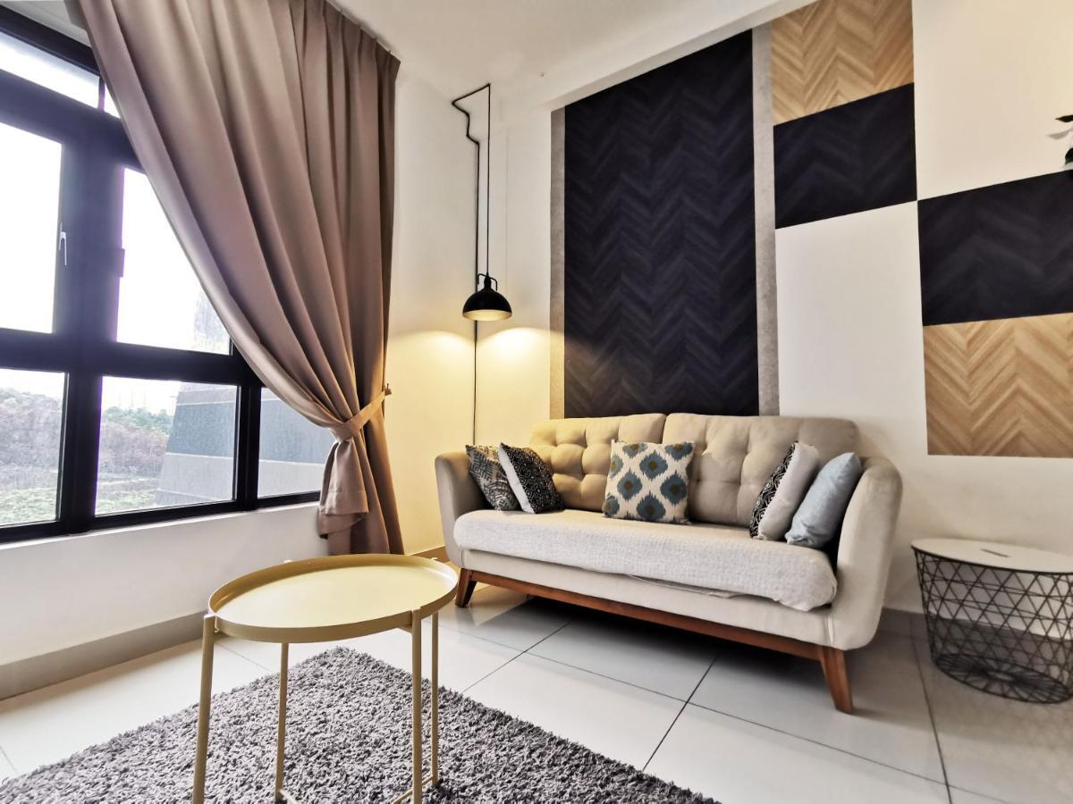 Meridin@Medini#3 Apartman Nusajaya  Kültér fotó