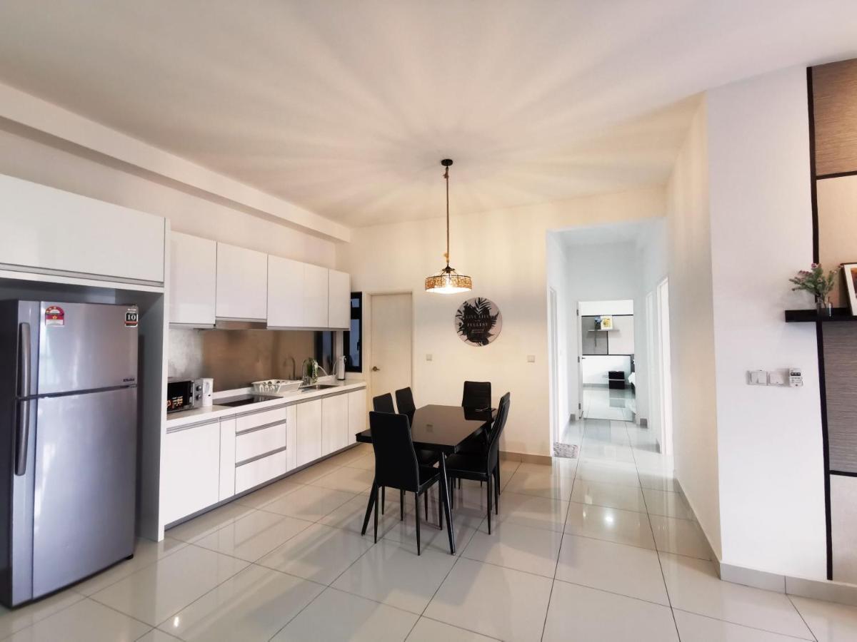 Meridin@Medini#3 Apartman Nusajaya  Kültér fotó